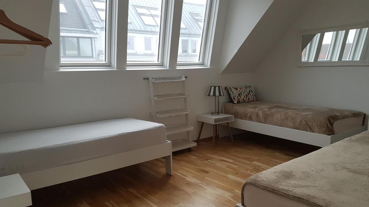 Moderne Maisonette Mit Terrasse Wenen Buitenkant foto